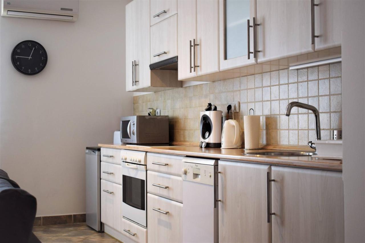 Cosy Apartment In Budapest Downtown With Free Garage Parking Bagian luar foto